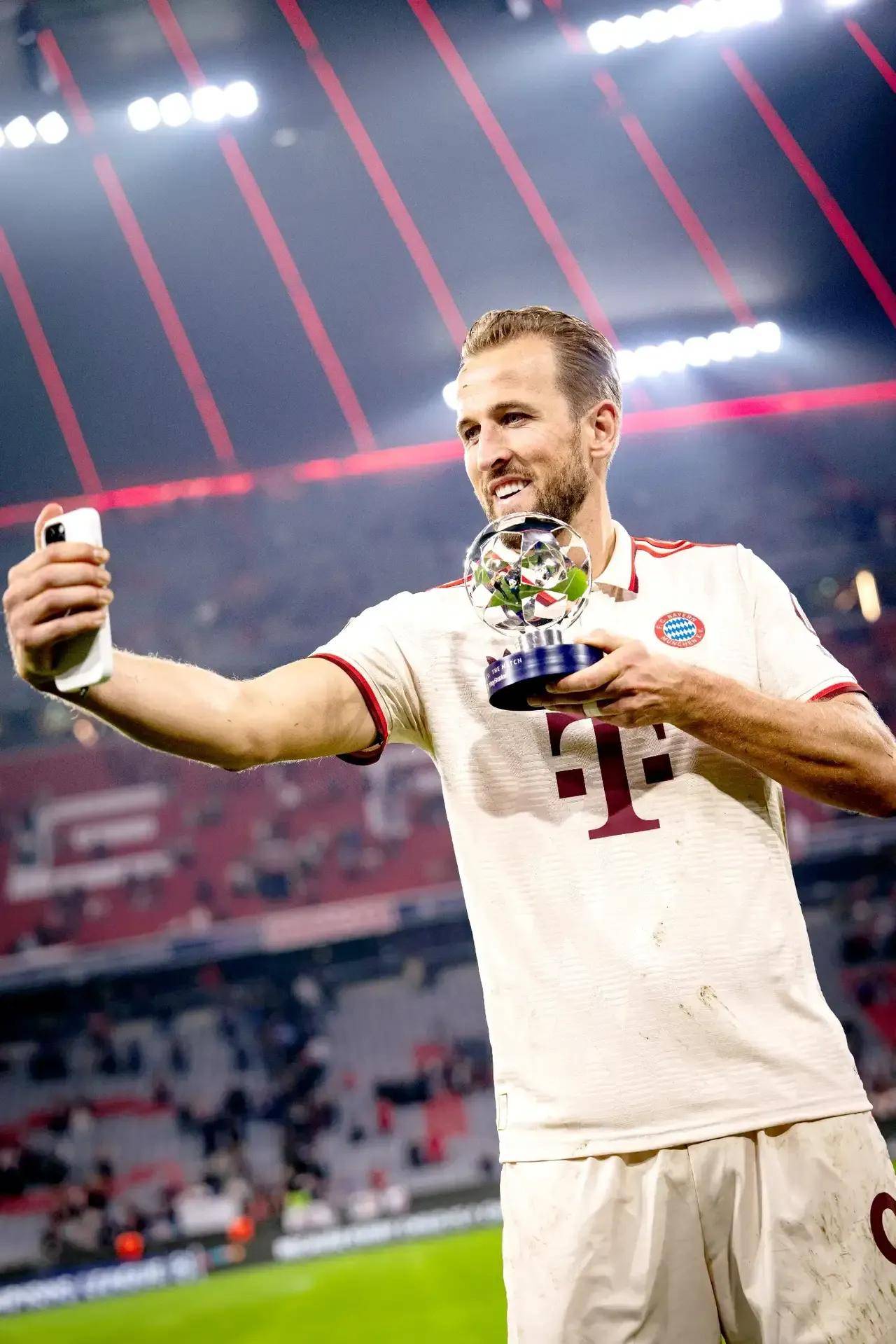 九游娱乐-凯恩在独行侠比赛中精彩发挥，挺进下一轮引发热议！的简单介绍